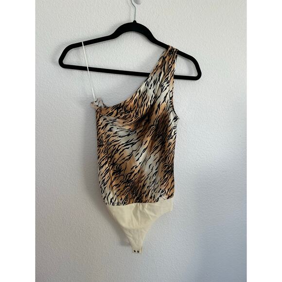 Cami NYC Darby One Shoulder Tiger Print Bodysuit - XXS - Picture 3 of 4